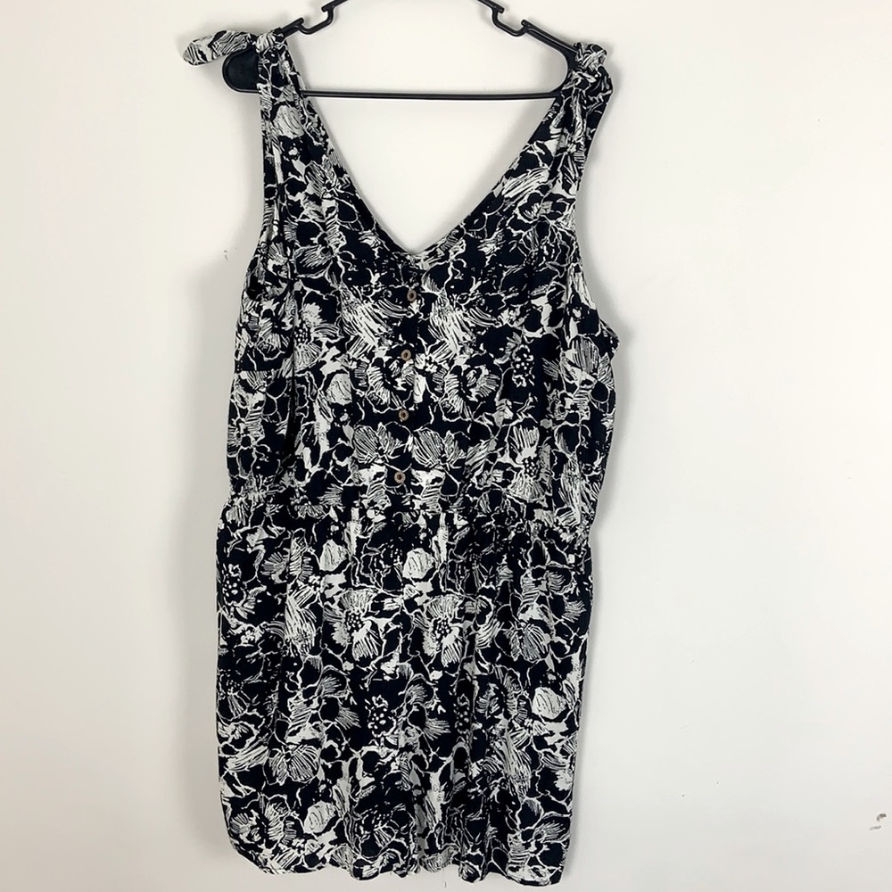 Forever 21 Floral Print Romper Size 2X